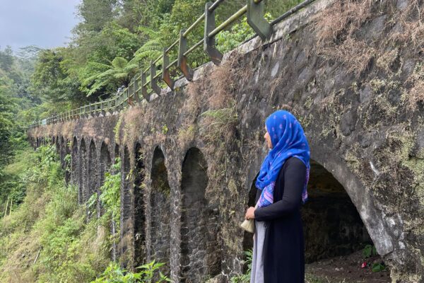 jembatan wisata camping plunyon kalikuning jogja